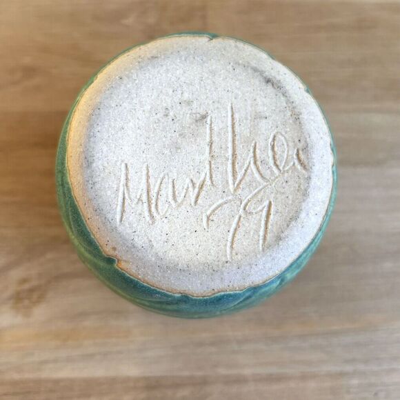 Vintage Studio Art Pottery Bud Vase Signed Martha ’99 Ceramic Hand Thrown - Picture 6 of 10